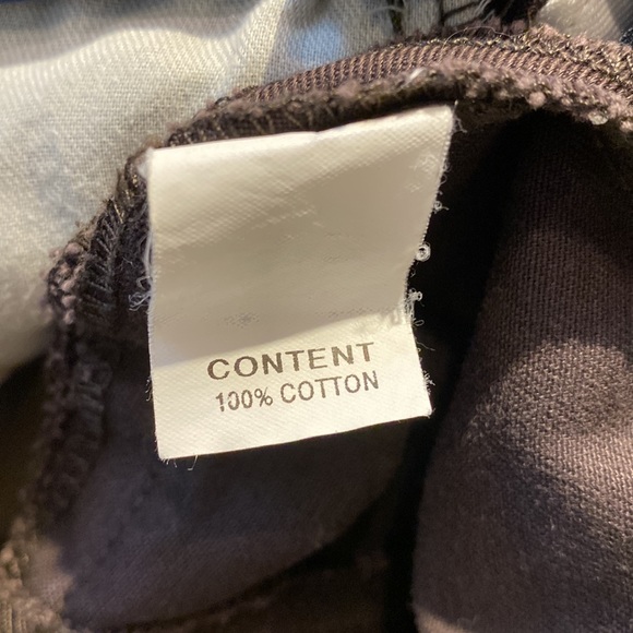 Vintage Tommy Hilfiger Embroidered Crest Pleated Chinos in brown size 36 x 30 - Picture 11 of 12